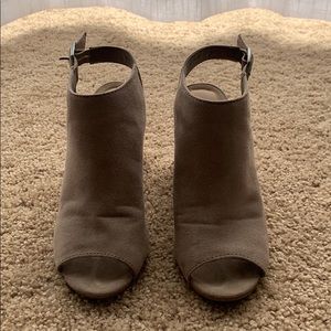 CL by Laundry Sandals